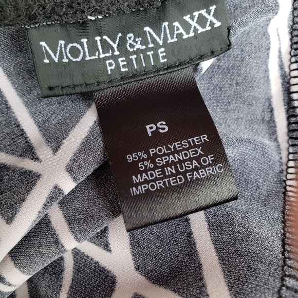 💋3/$20 SALE!💋Molly & Maxx Swirly Cute Skirt - Picture 7 of 8